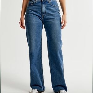 Abercrombie High Rise Relaxed 90s Jeans